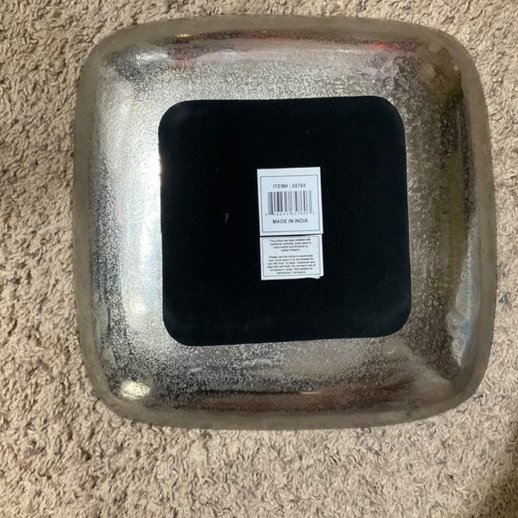 Gorgeous Metal Catch All Tray 12”X12”X2” Hand-crafted by a skilled Artisans - Picture 8 of 8